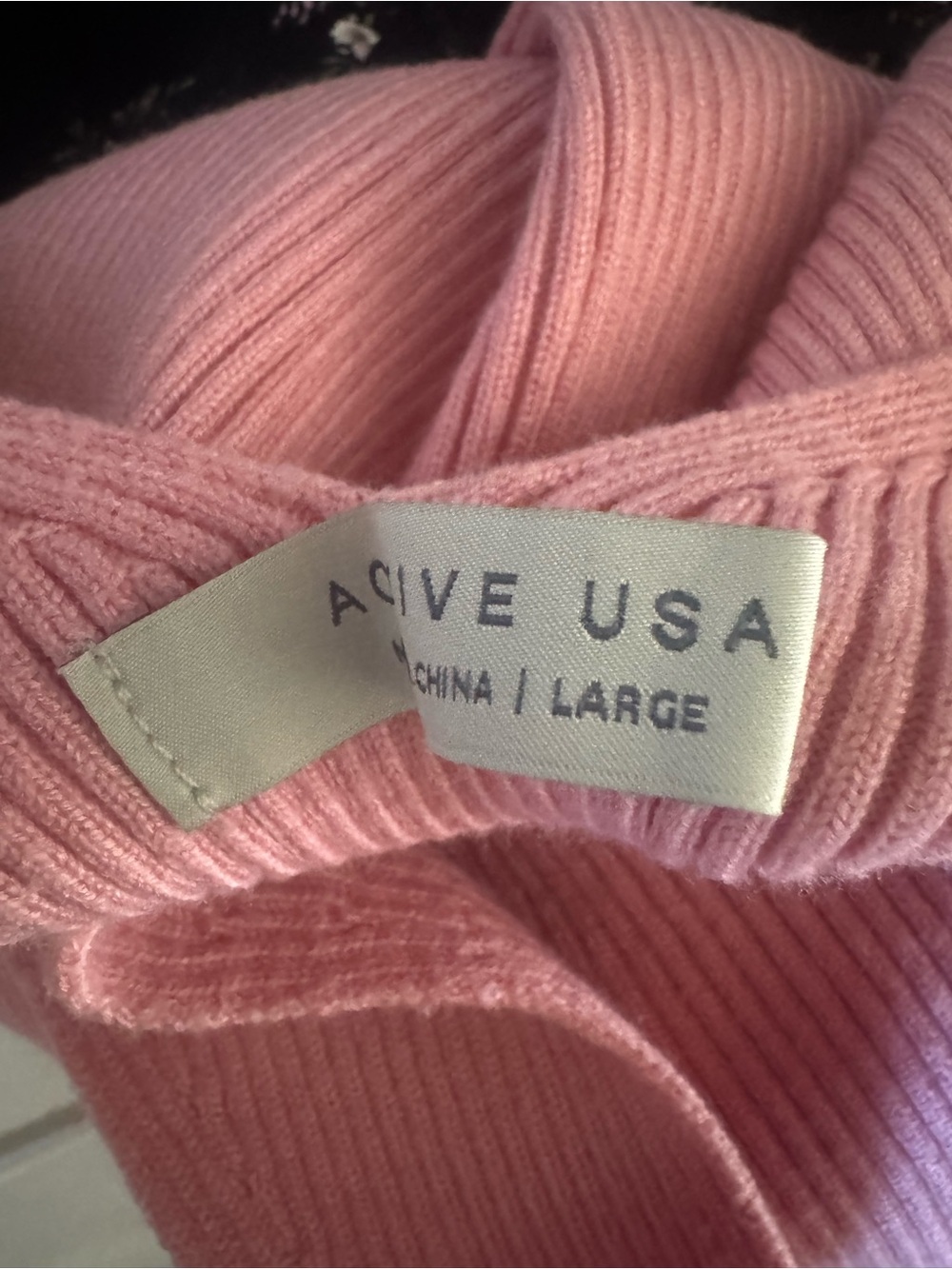Active USA Pink Ribbed V-Neck Drawstring Tank - Picture 3 of 3